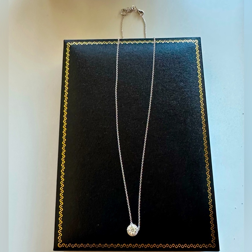 White gold diamond Pendant Necklace - Elegant Women's Jewelry